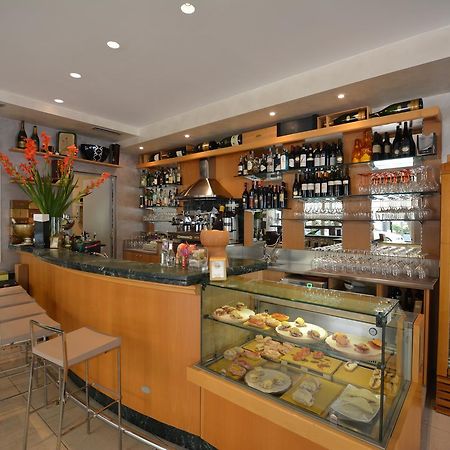 Hotel Tivoli Lignano Sabbiadoro Luaran gambar